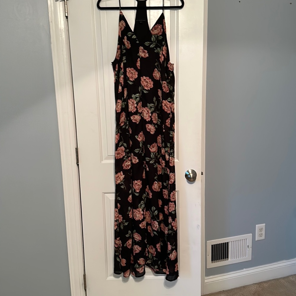 Attention women’s maxi dress size XL